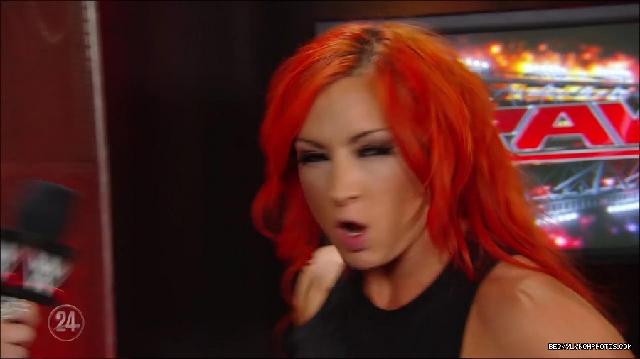 Becky_Lynch_-_The_Man_mp4_000887133.jpg