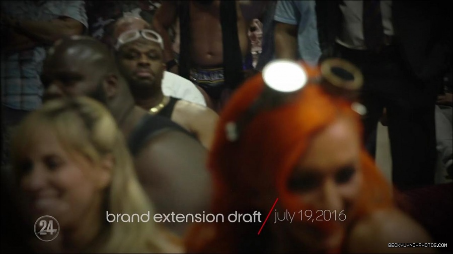 Becky_Lynch_-_The_Man_mp4_000933133.jpg