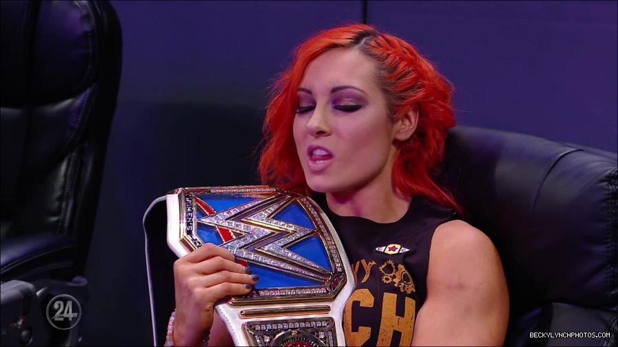 Becky_Lynch_-_The_Man_mp4_000971533.jpg