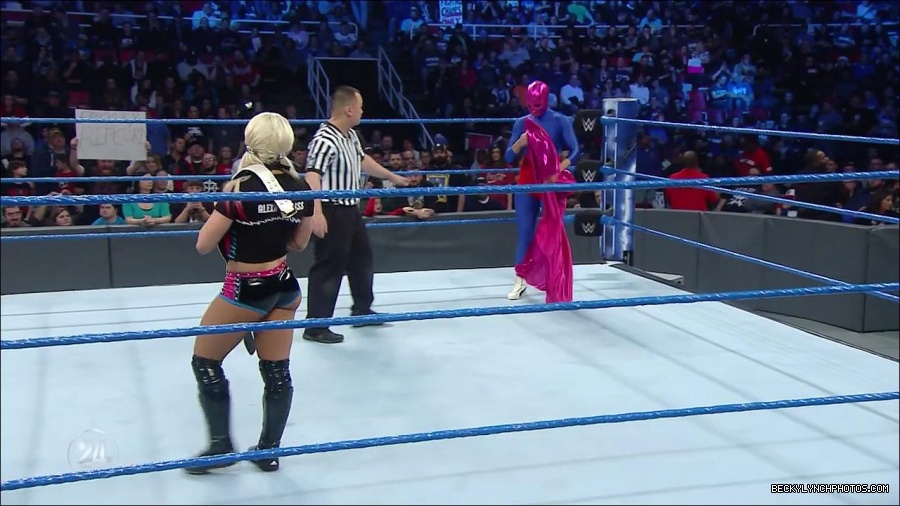 Becky_Lynch_-_The_Man_mp4_001004333.jpg