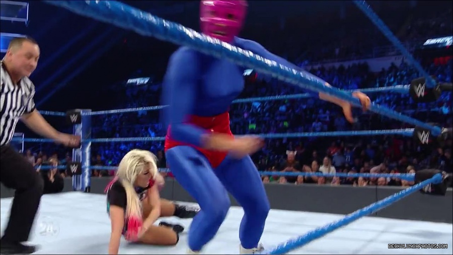 Becky_Lynch_-_The_Man_mp4_001009933.jpg