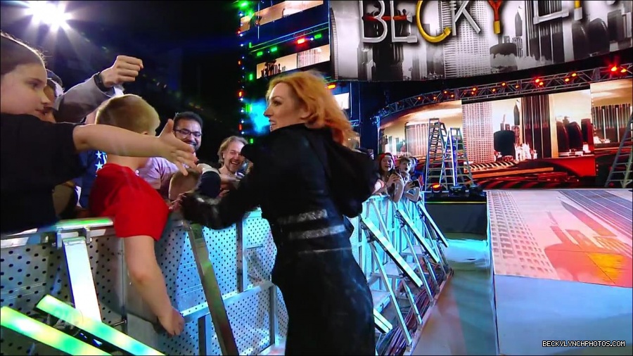 Becky_Lynch_-_The_Man_mp4_001112366.jpg