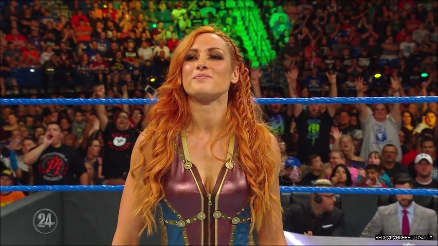 Becky_Lynch_-_The_Man_mp4_001121166.jpg