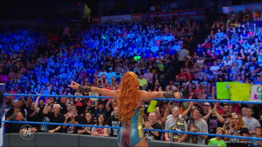 Becky_Lynch_-_The_Man_mp4_001125966.jpg
