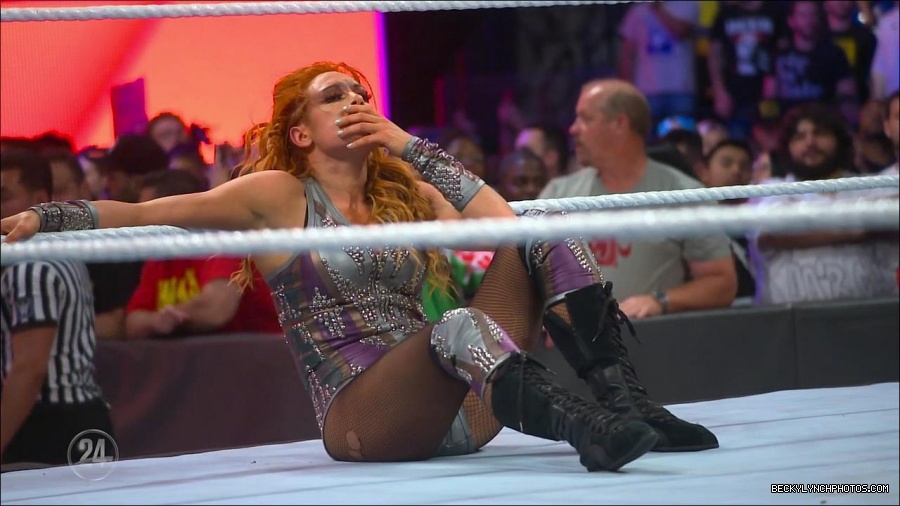 Becky_Lynch_-_The_Man_mp4_001217966.jpg
