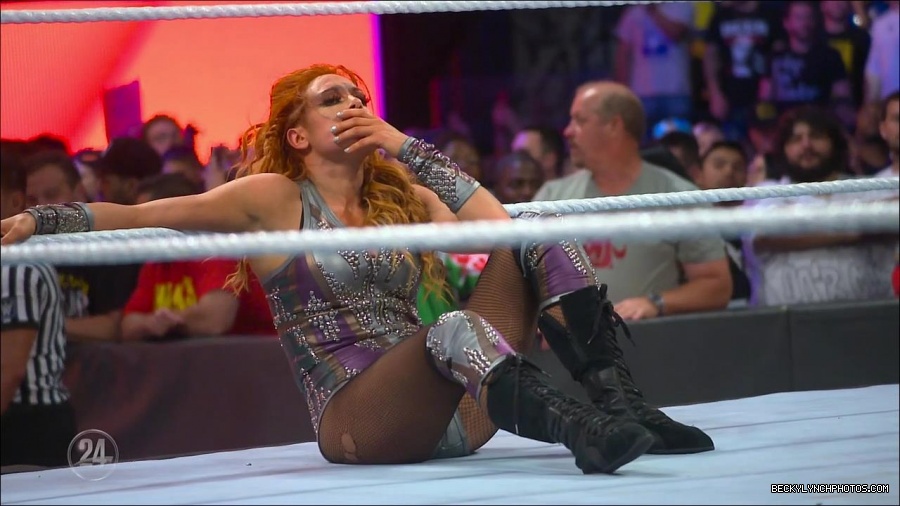 Becky_Lynch_-_The_Man_mp4_001218366.jpg