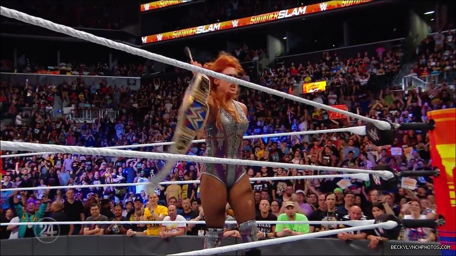 Becky_Lynch_-_The_Man_mp4_001246766.jpg