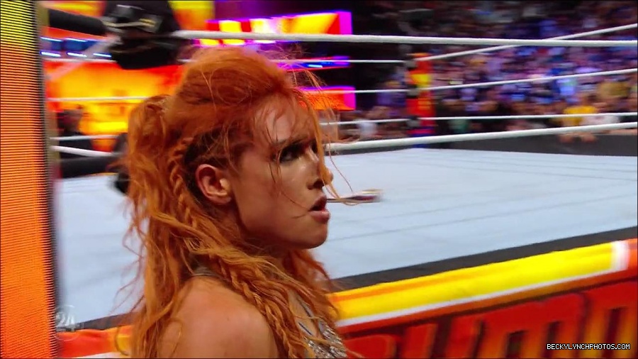 Becky_Lynch_-_The_Man_mp4_001254766.jpg