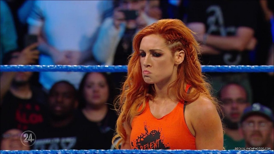 Becky_Lynch_-_The_Man_mp4_001273966.jpg