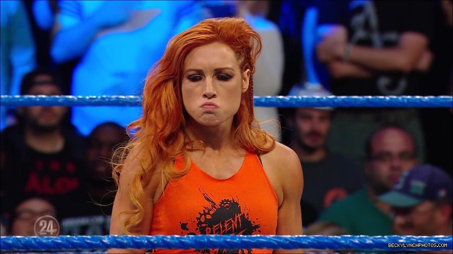 Becky_Lynch_-_The_Man_mp4_001276366.jpg