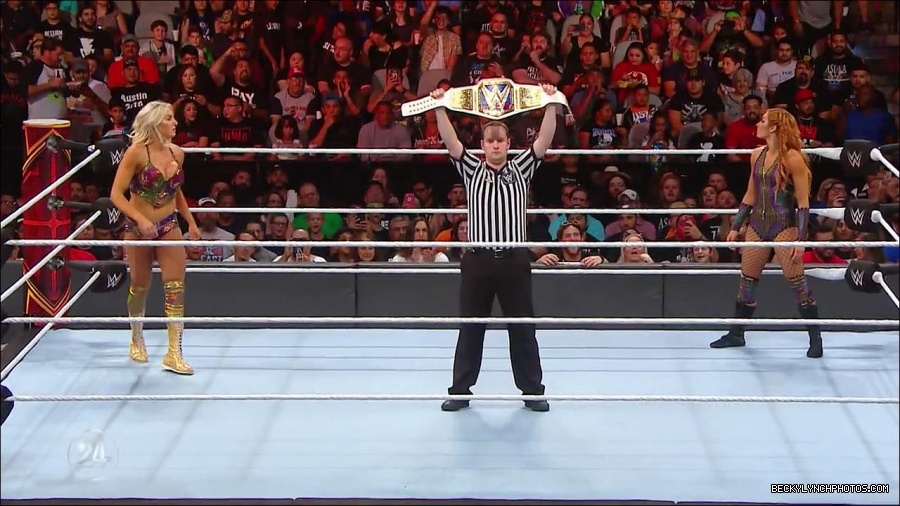 Becky_Lynch_-_The_Man_mp4_001317966.jpg