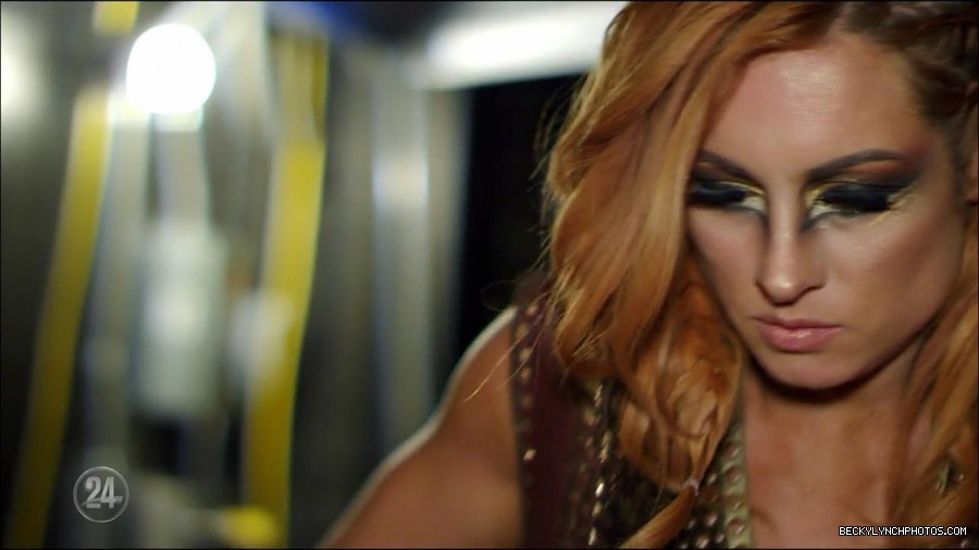 Becky_Lynch_-_The_Man_mp4_001355566.jpg