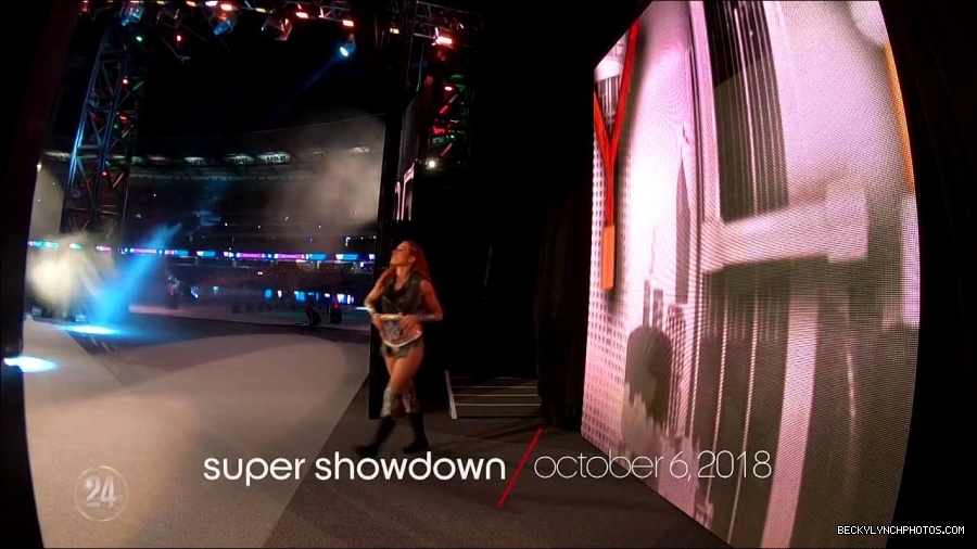 Becky_Lynch_-_The_Man_mp4_001362366.jpg