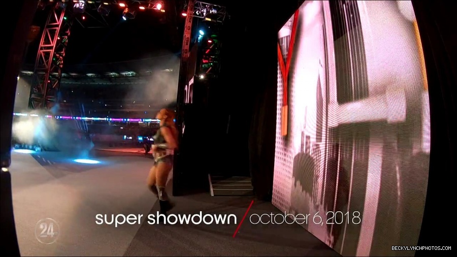 Becky_Lynch_-_The_Man_mp4_001362766.jpg