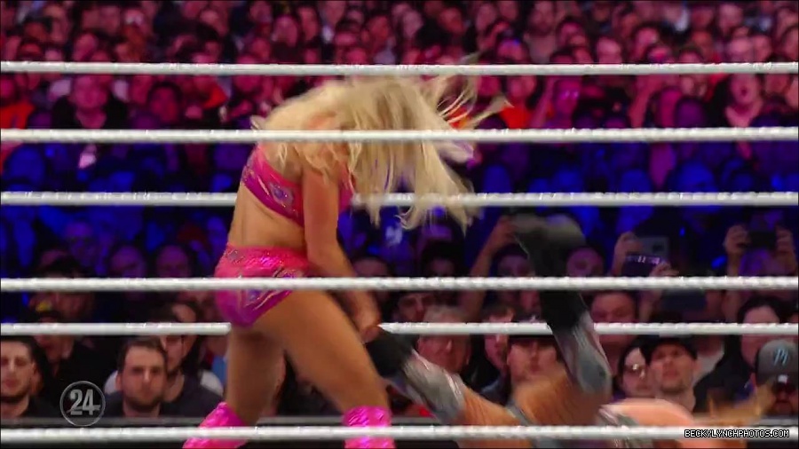 Becky_Lynch_-_The_Man_mp4_001369566.jpg