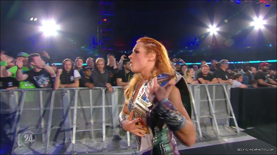 Becky_Lynch_-_The_Man_mp4_001371966.jpg