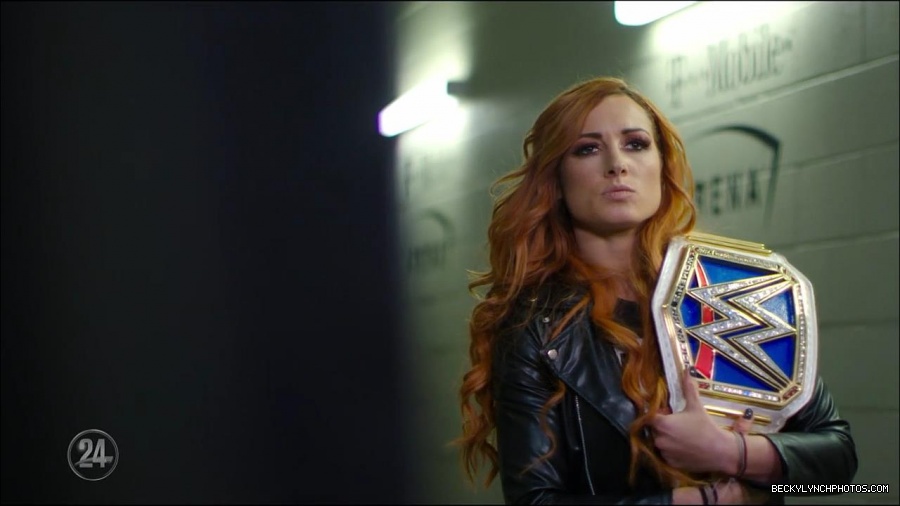 Becky_Lynch_-_The_Man_mp4_001377566.jpg