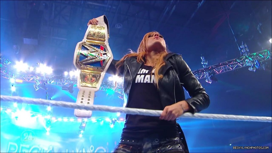 Becky_Lynch_-_The_Man_mp4_001381166.jpg