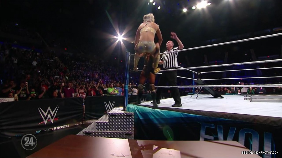 Becky_Lynch_-_The_Man_mp4_001402366.jpg