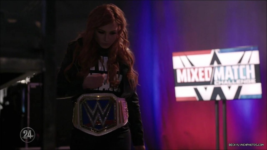 Becky_Lynch_-_The_Man_mp4_001421433.jpg