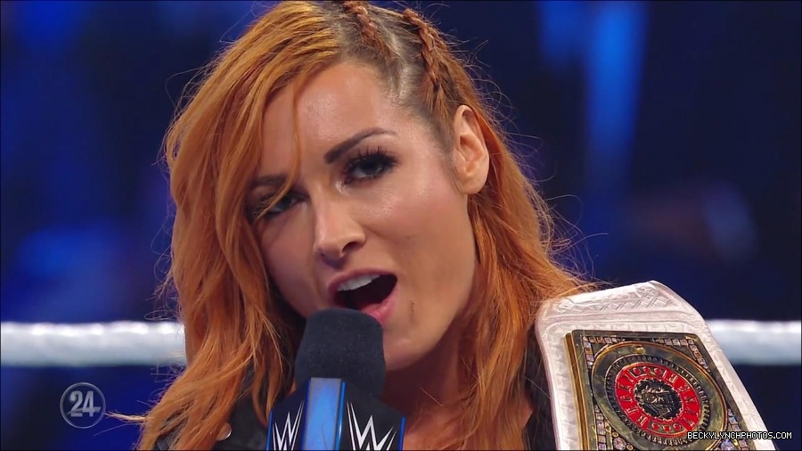 Becky_Lynch_-_The_Man_mp4_001434633.jpg