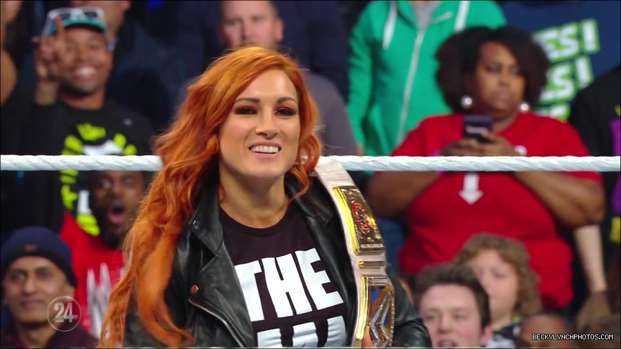 Becky_Lynch_-_The_Man_mp4_001440233.jpg