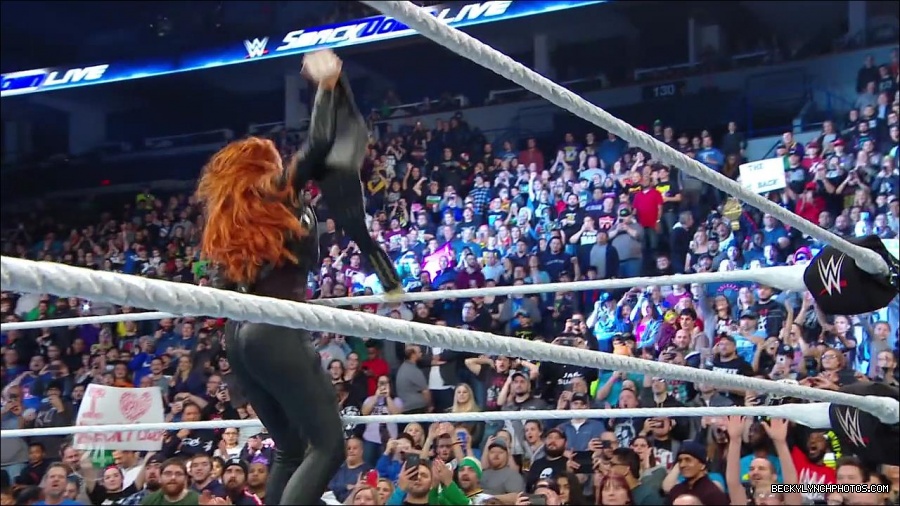 Becky_Lynch_-_The_Man_mp4_001445033.jpg