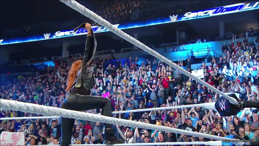 Becky_Lynch_-_The_Man_mp4_001445833.jpg