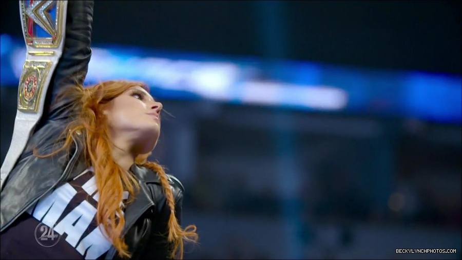 Becky_Lynch_-_The_Man_mp4_001446633.jpg