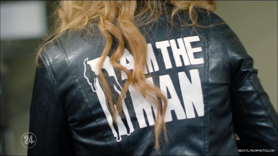 Becky_Lynch_-_The_Man_mp4_001449433.jpg