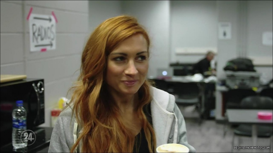 Becky_Lynch_-_The_Man_mp4_001495833.jpg