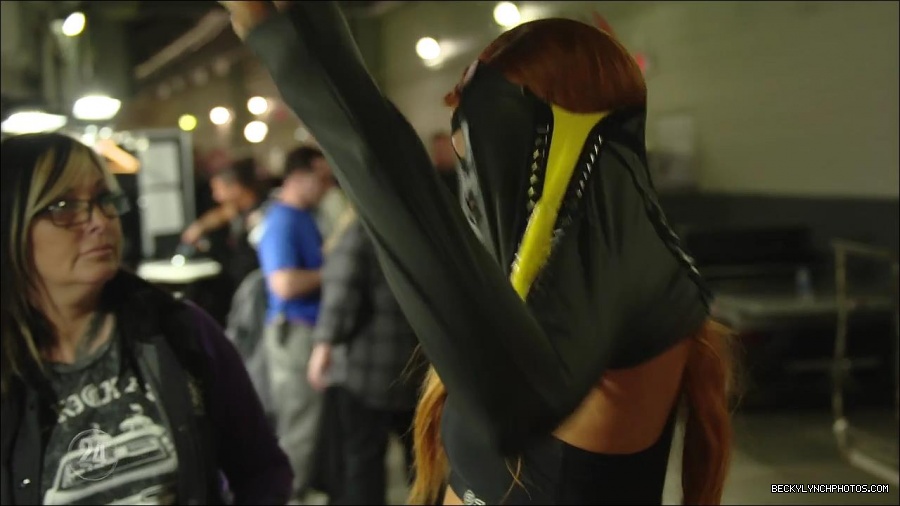Becky_Lynch_-_The_Man_mp4_001536233.jpg