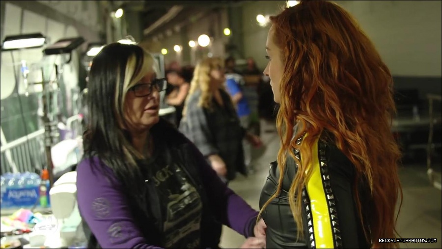 Becky_Lynch_-_The_Man_mp4_001543433.jpg