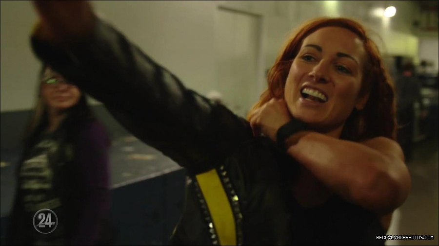Becky_Lynch_-_The_Man_mp4_001557433.jpg