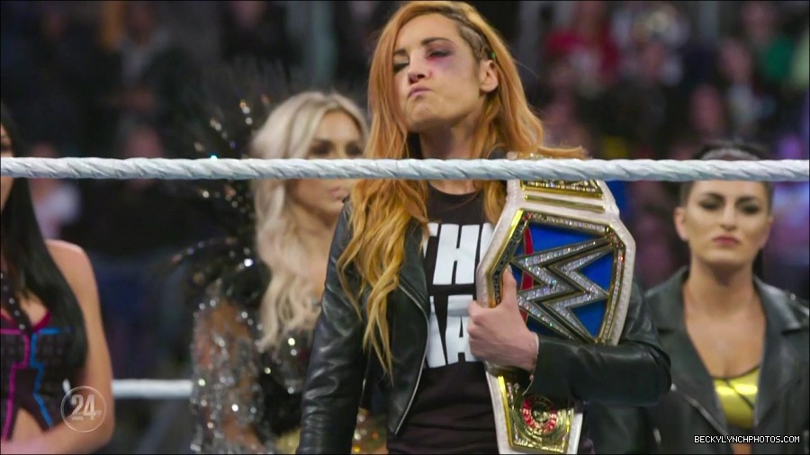 Becky_Lynch_-_The_Man_mp4_001896100.jpg