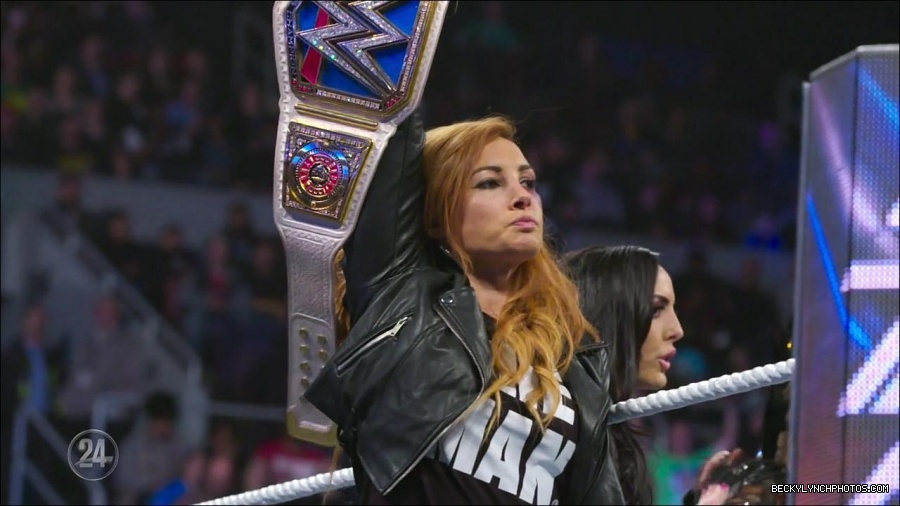 Becky_Lynch_-_The_Man_mp4_001910900.jpg
