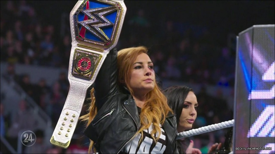 Becky_Lynch_-_The_Man_mp4_001913300.jpg