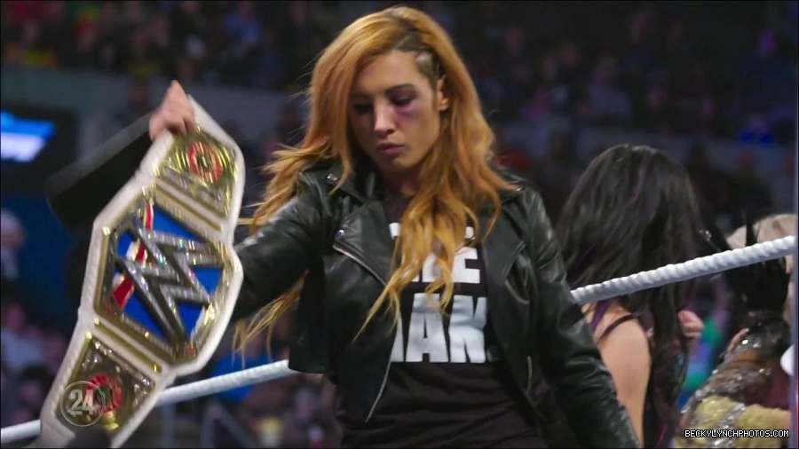 Becky_Lynch_-_The_Man_mp4_001918100.jpg