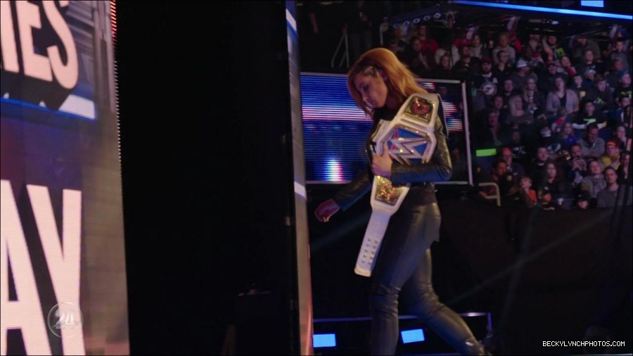 Becky_Lynch_-_The_Man_mp4_001924500.jpg