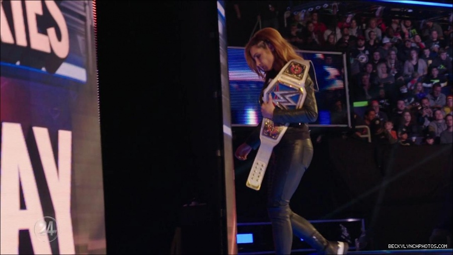Becky_Lynch_-_The_Man_mp4_001924900.jpg
