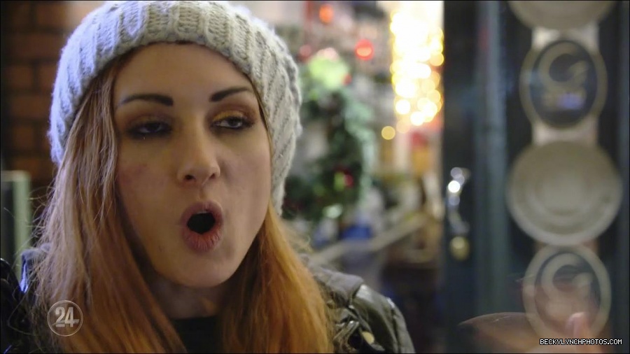Becky_Lynch_-_The_Man_mp4_002216900.jpg