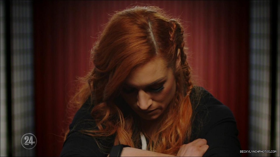 Becky_Lynch_-_The_Man_mp4_002266100.jpg