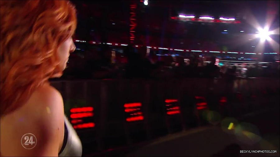 Becky_Lynch_-_The_Man_mp4_002409300.jpg