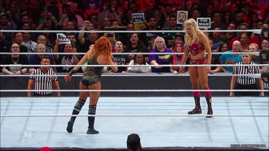 Becky_Lynch_-_The_Man_mp4_002436900.jpg
