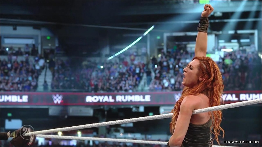 Becky_Lynch_-_The_Man_mp4_002468900.jpg