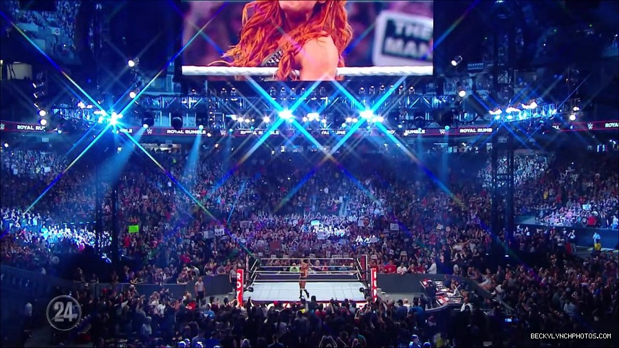 Becky_Lynch_-_The_Man_mp4_002471300.jpg