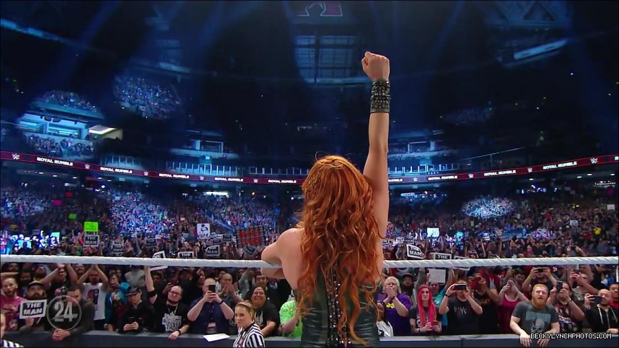 Becky_Lynch_-_The_Man_mp4_002482100.jpg