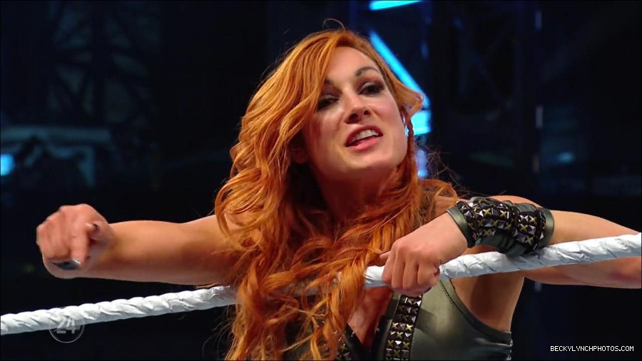 Becky_Lynch_-_The_Man_mp4_002487300.jpg