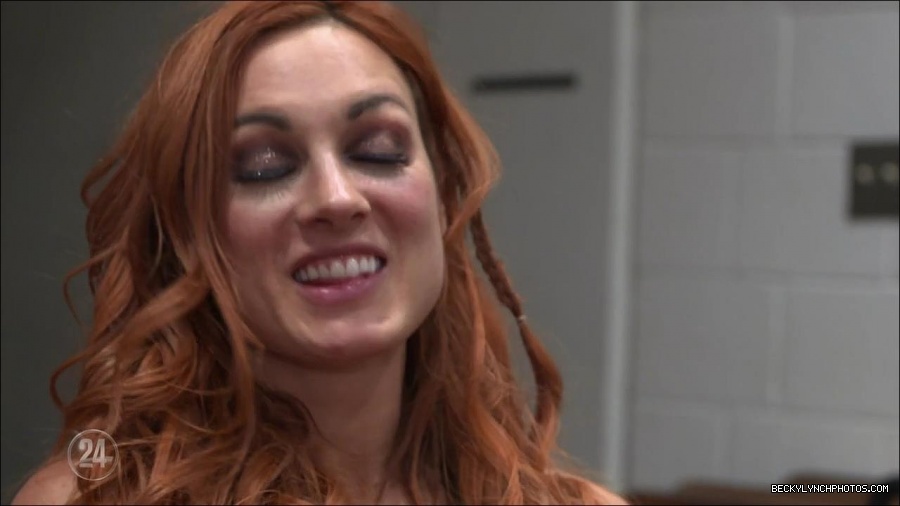 Becky_Lynch_-_The_Man_mp4_002507300.jpg