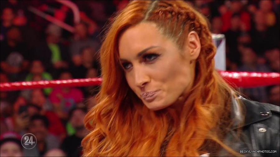 Becky_Lynch_-_The_Man_mp4_002571700.jpg